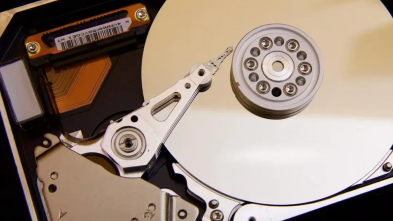 Microsoft muốn "xóa sổ" ổ cứng HDD trên máy Windows